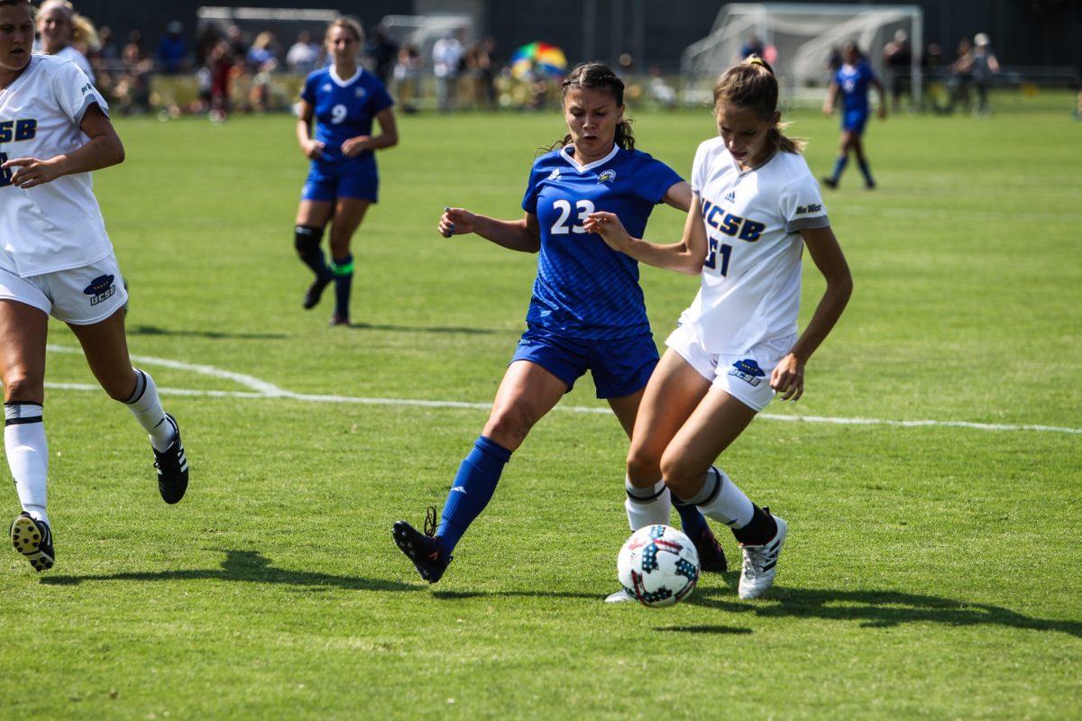 Wyoming spoils senior day, takes down Spartans in OT