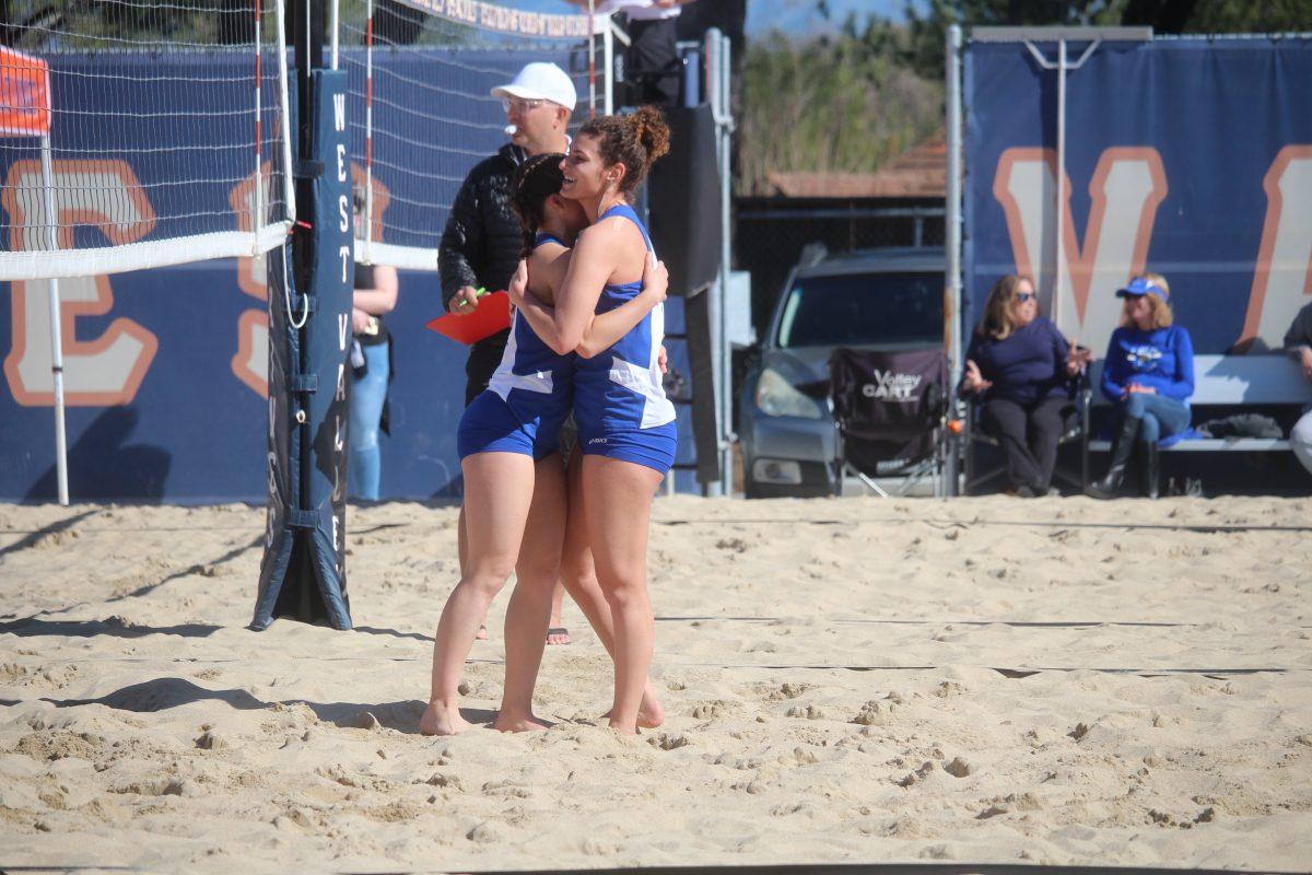 Beach volleyball sweeps Pacific, 5-0