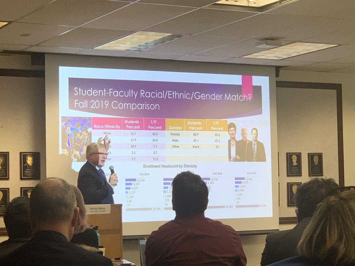 Senior Director of Faculty Affairs James Lee discusses the student-faculty ratio at San Jose State, during Monday&#8217;s Academic Senate meeting. Shruthi Lakshmanan/Spartan Daily