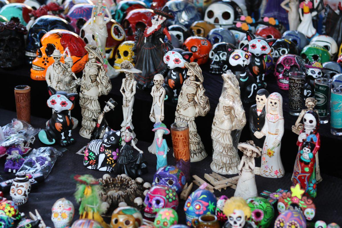 D&#237;a de los Muertos: celebraci&#243;n of life