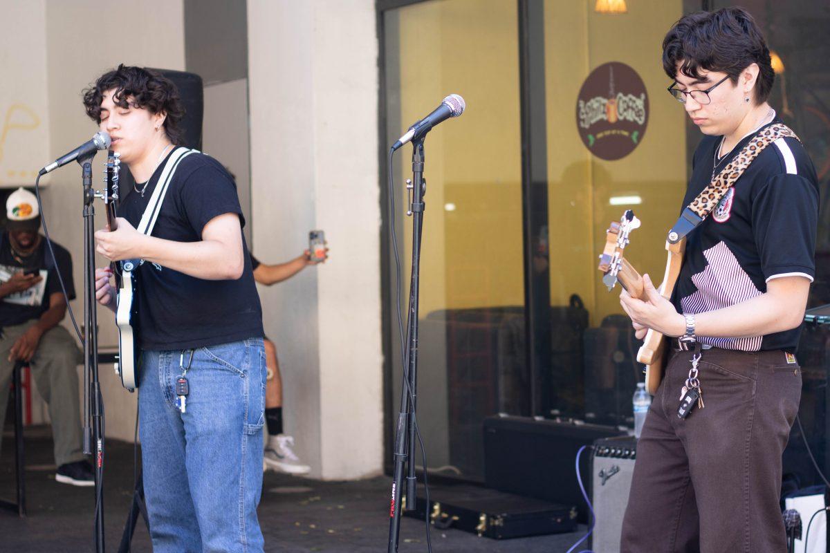 Lover's Peak performs at Philz