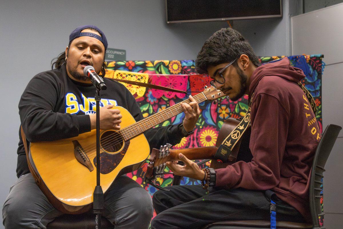 MOSAIC holds 'Latinx Open Mic Night'