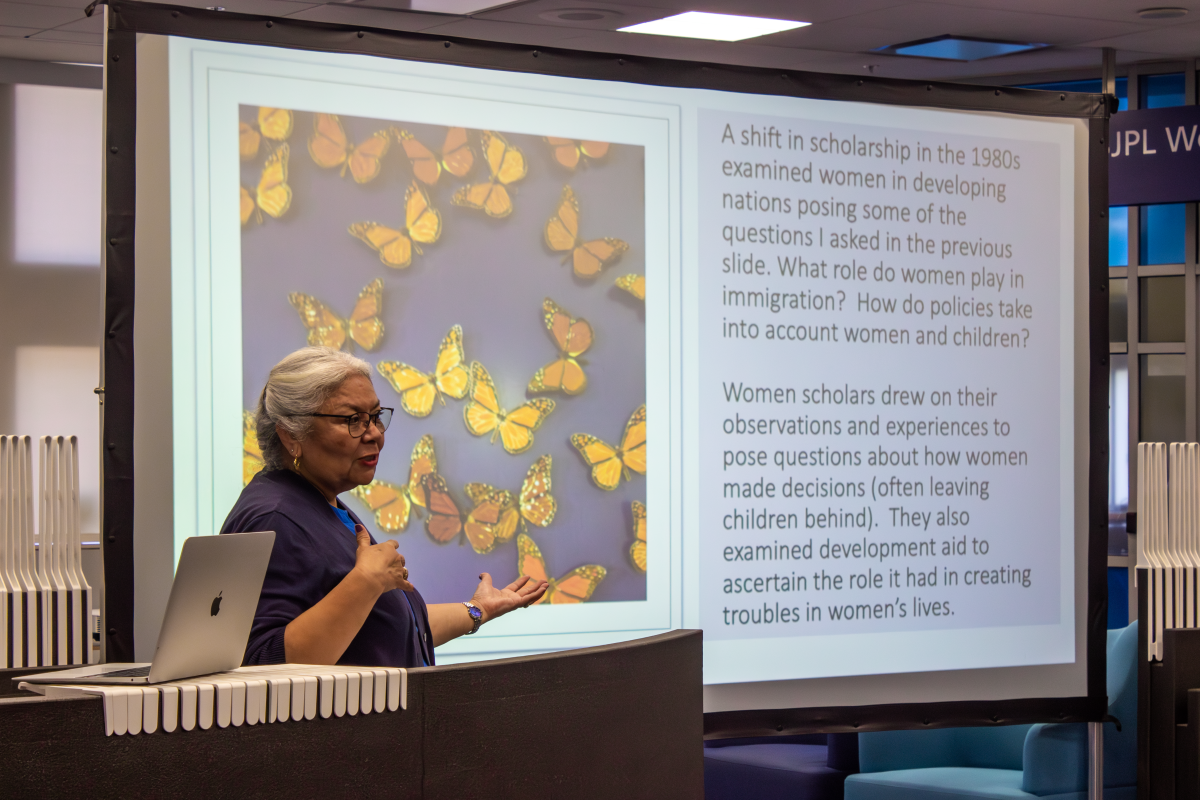 Community talks migrations through exhibit