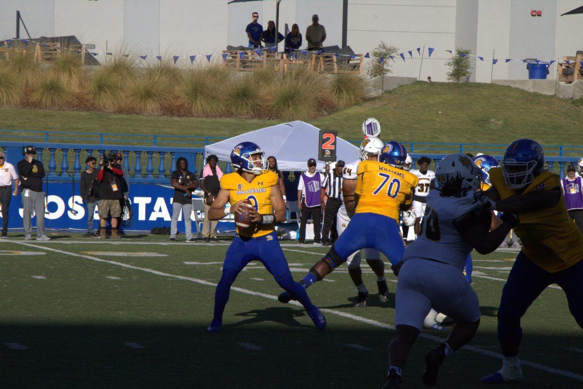 Nash breaks record, SJSU goes 3-0