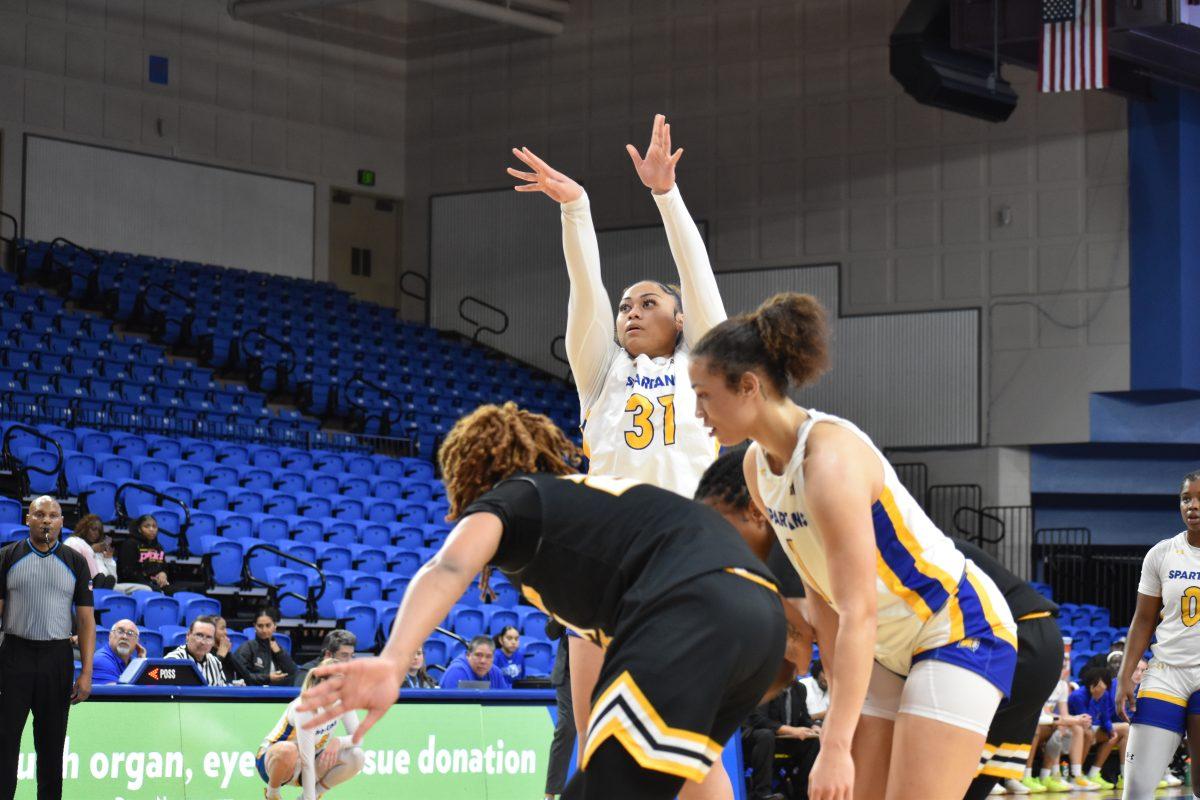 SJSU redshirt junior Finau Tonga shoots a free throw in a blowout win against Kennesaw State University.