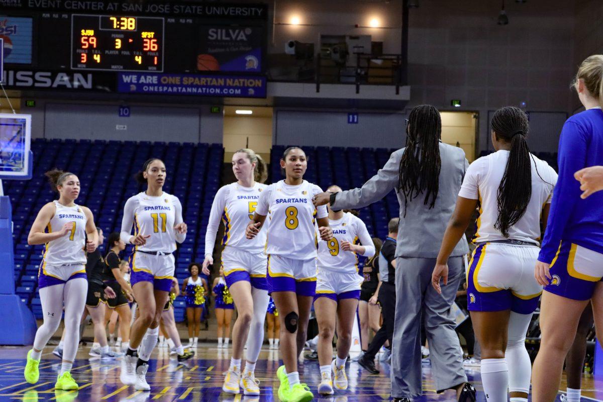 SJSU routs SF State, redeems home court