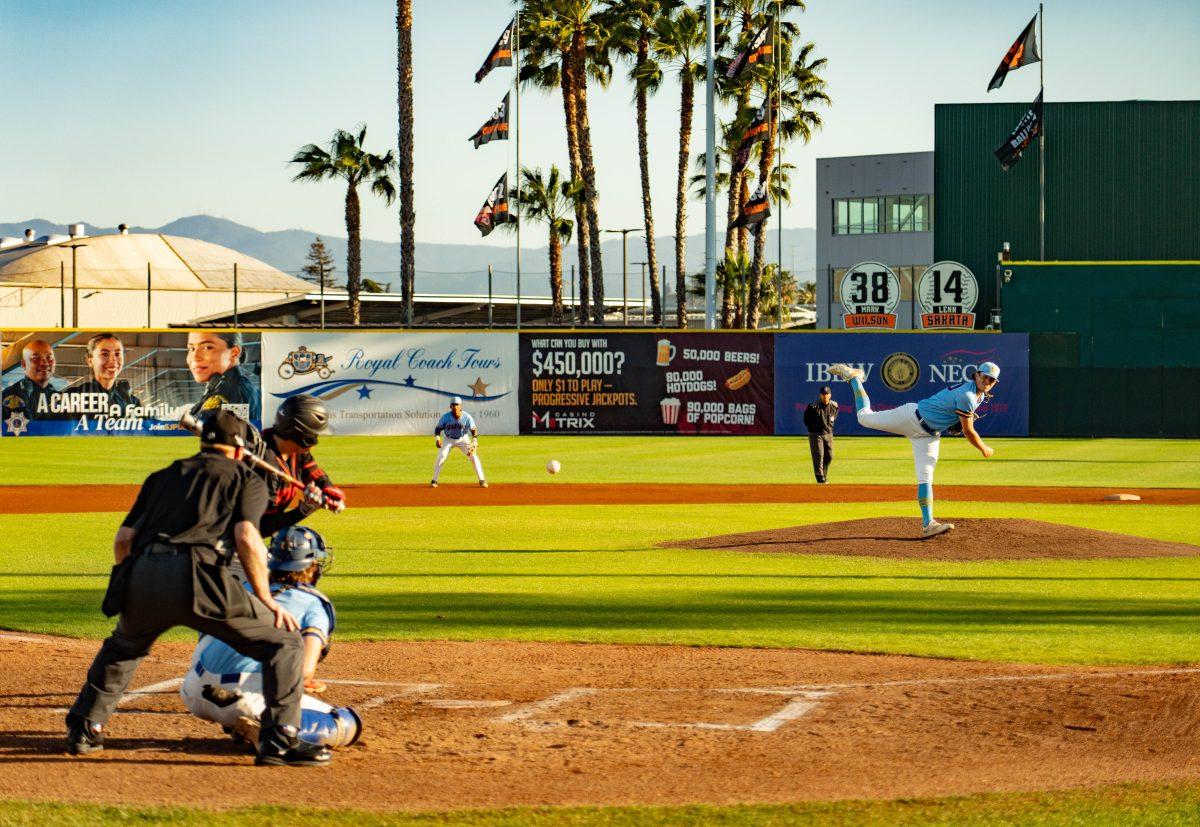 Spartans fall to Aztecs at home