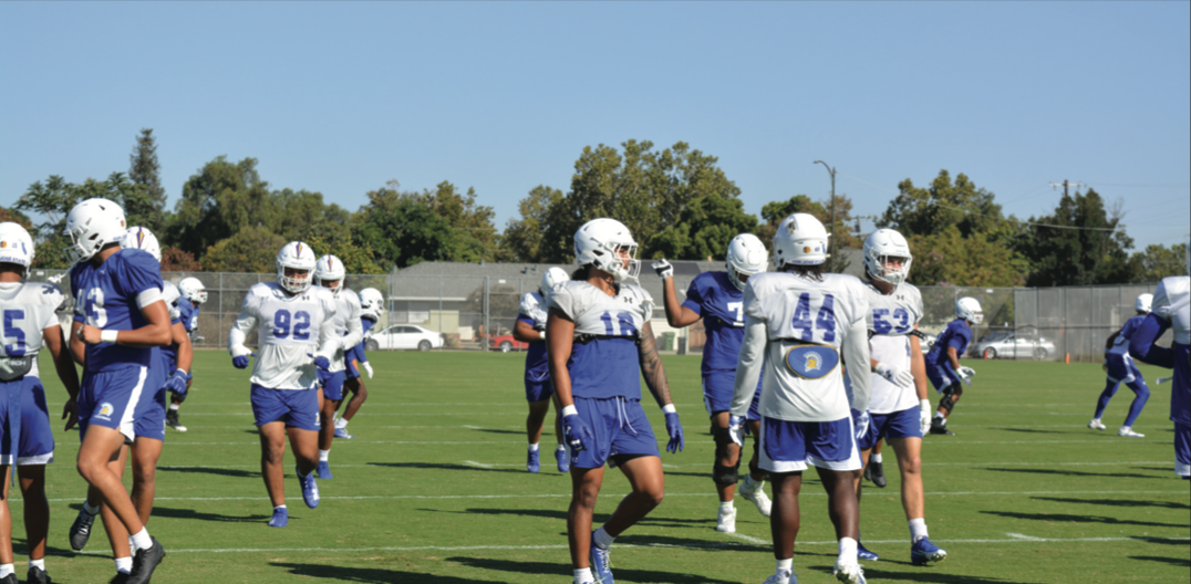 The San José State Football team warms up at practice on Wednesday morning to prep for University of Idaho.