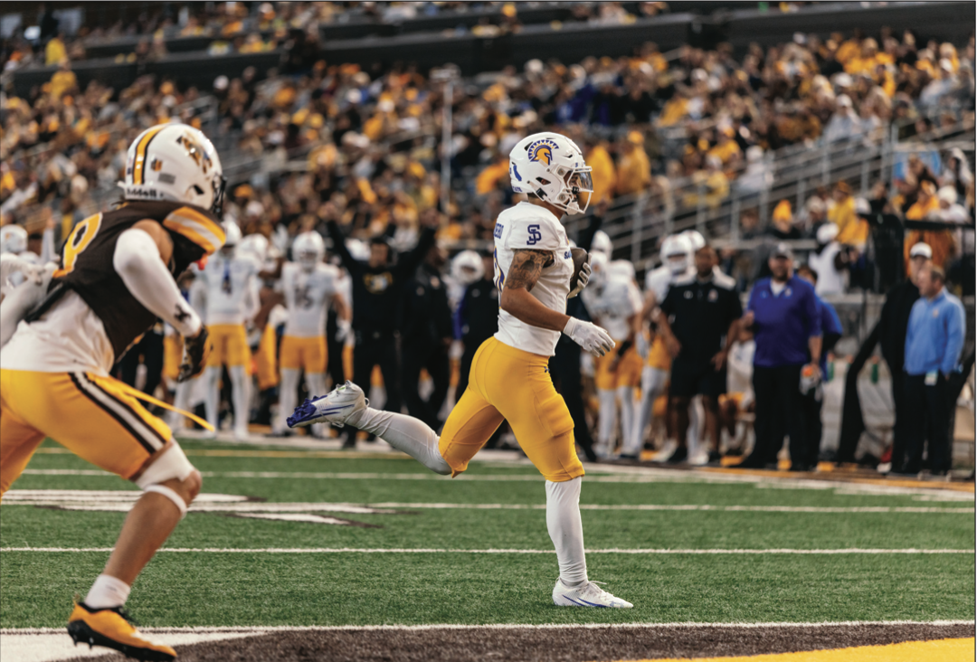 SJSU loses its late lead in Wyoming